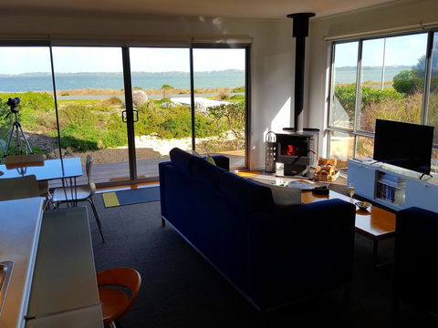 Coorong Waterfront Retreat - Australian Directory 0