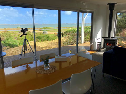 Coorong Waterfront Retreat - Australian Directory 7