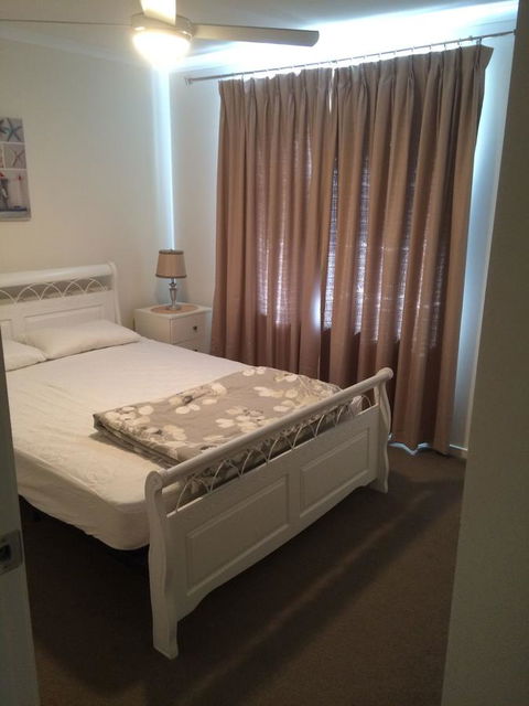 White Sands Retreat - Australian Directory 6