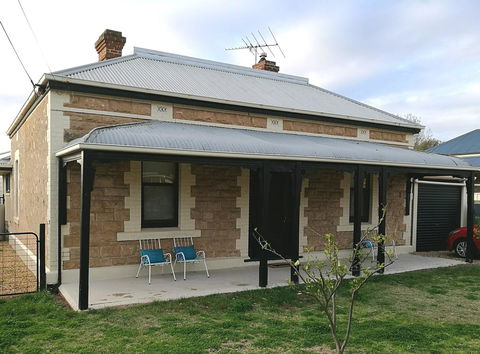 Hilda Anna's - Australian Directory 13