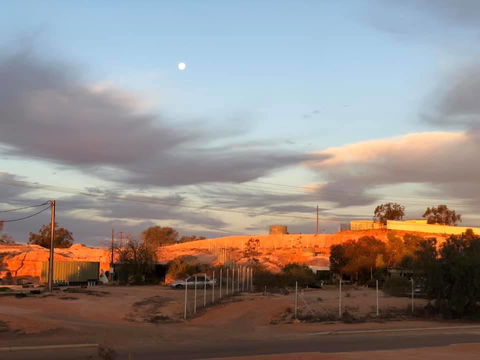 Aussie Opal Diggers Outback Retreat-Undergound - Australian Directory 3