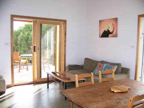 Mallee Bark Retreat - Australian Directory 9