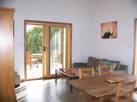 Mallee Bark Retreat - Australian Directory 5