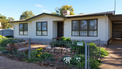 The Quorn-er House - Australian Directory 3