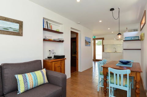 Trafalgar Premium Vintage Suites - Australian Directory 20