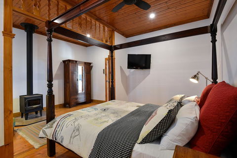 Trafalgar Premium Vintage Suites - Australian Directory 22