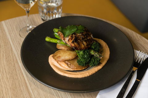 Rydges Pit Lane - Australian Directory 7
