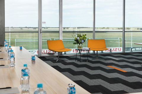 Rydges Pit Lane - Australian Directory 4