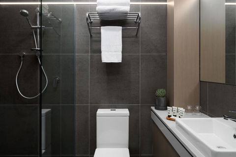 Rydges Pit Lane - Australian Directory 23