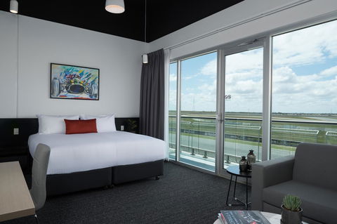 Rydges Pit Lane - Australian Directory 10