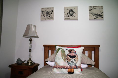 Jacaranda Homestay - Australian Directory 11