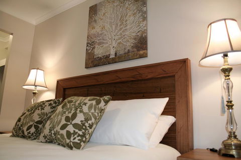 Jacaranda Homestay - Australian Directory 12