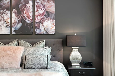 Adelaide Hills Retreats - Australian Directory 30