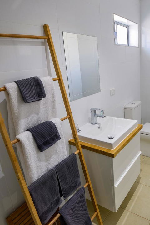 Great Northern Lodge - Australian Directory 22