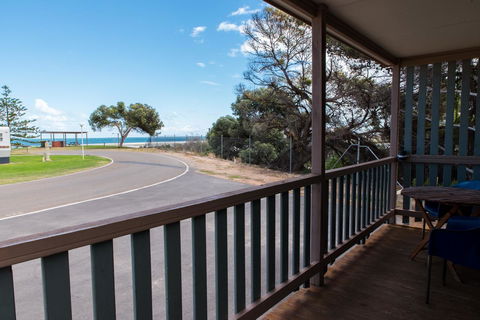 Moonta Bay Caravan Park - Australian Directory 22