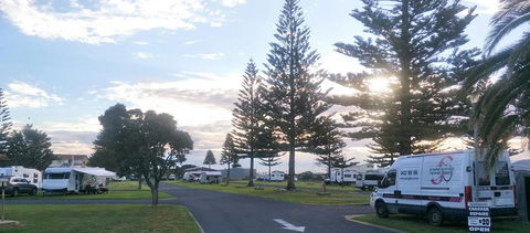 Moana Beach Tourist Park - Australian Directory 6
