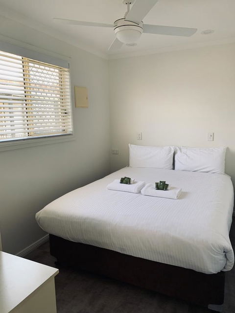 Moana Beach Tourist Park - Australian Directory 18
