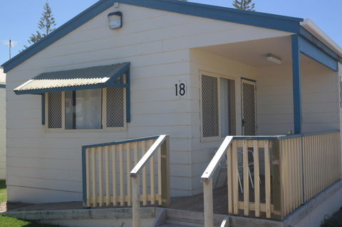 Moana Beach Tourist Park - Australian Directory 35