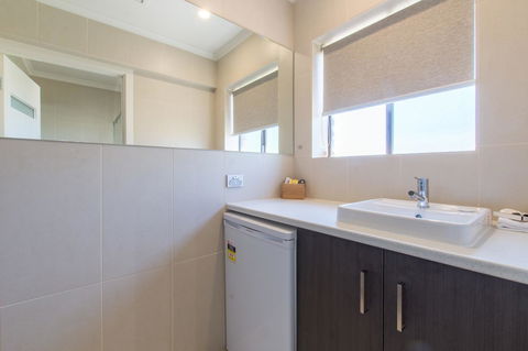 Mick O'Sheas - Australian Directory 26