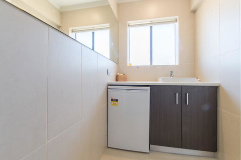 Mick O'Sheas - Australian Directory 27