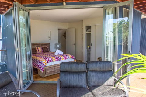 Valla's Beach House - Australian Directory 15