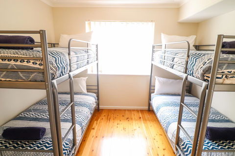 Coastal Horizons Beach House - Australian Directory 6