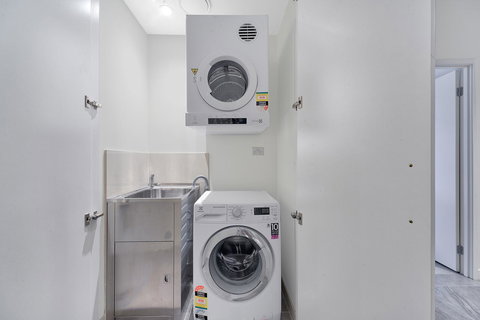 CBD Luxury New 2 Bedrooms Next To Darling Habour - Australian Directory 18