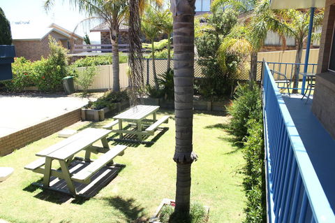 Narooma Palms Holiday Apartments - Australian Directory 8