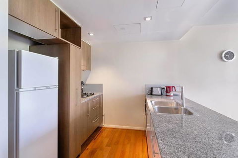 Wyndel Apartments North Sydney - Harbour Watch - Australian Directory 10