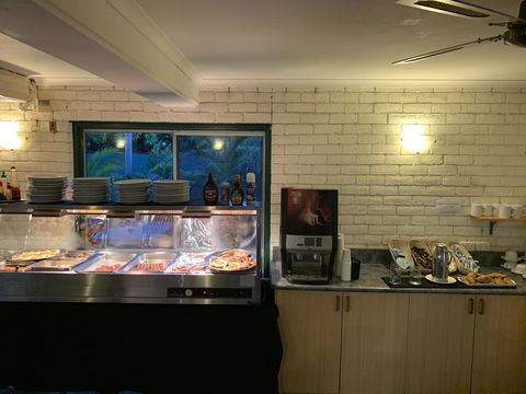 Pine Tree Motel - Australian Directory 10