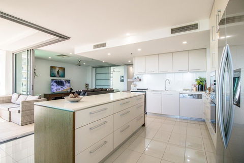 ZEN BY THE WATER - Esplanade Darwin Retreat - Australian Directory 29