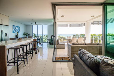 ZEN BY THE WATER - Esplanade Darwin Retreat - Australian Directory 1