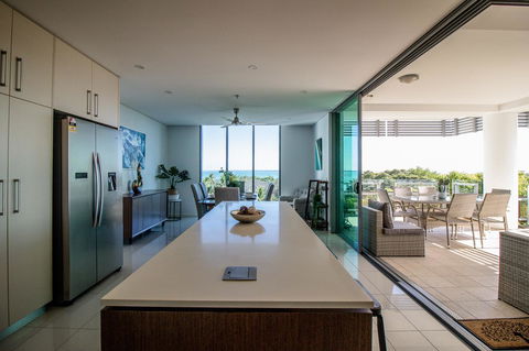 ZEN BY THE WATER - Esplanade Darwin Retreat - Australian Directory 22