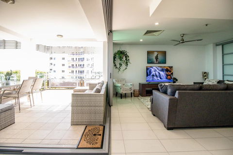 ZEN BY THE WATER - Esplanade Darwin Retreat - Australian Directory 40