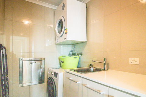 ZEN BY THE WATER - Esplanade Darwin Retreat - Australian Directory 30