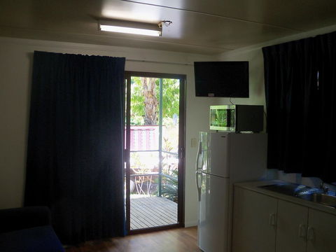 Kakadu Lodge - Australian Directory 38