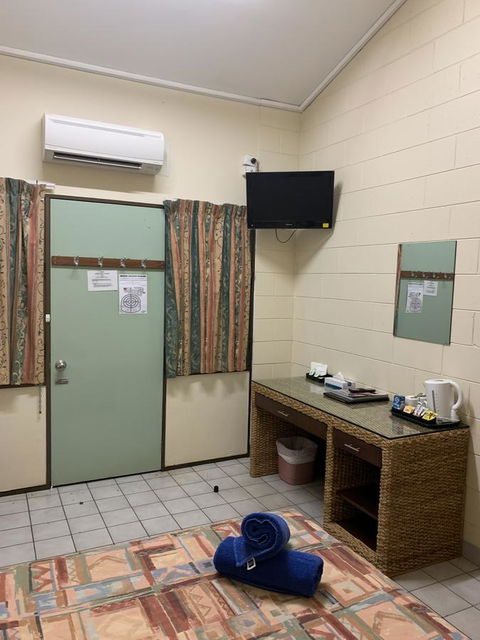 Kakadu Lodge - Australian Directory 13