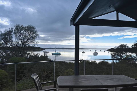 Rest A Shore Coffin Bay - Australian Directory 2