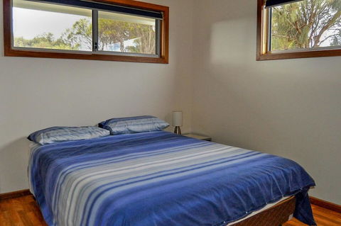 Rest A Shore Coffin Bay - Australian Directory 9