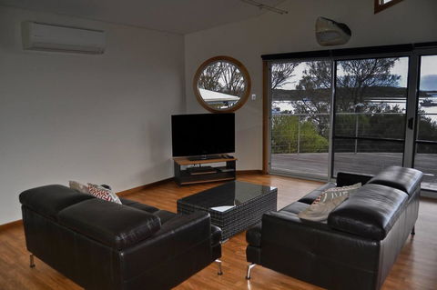 Rest A Shore Coffin Bay - Australian Directory 4