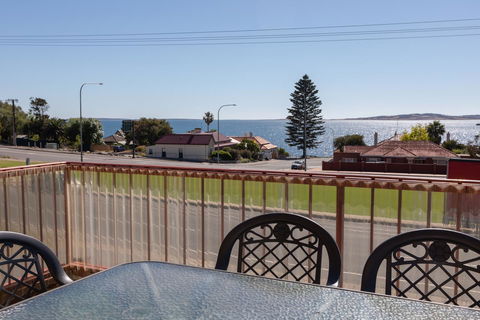 Blue Seas Motel - Australian Directory 18