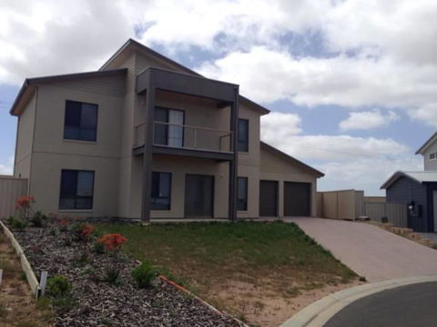Relax On Par - Australian Directory 1