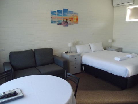 Guichen Bay Motel - Australian Directory 3