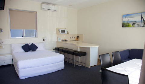 Guichen Bay Motel - Australian Directory 40