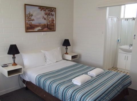 Guichen Bay Motel - Australian Directory 26