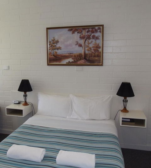 Guichen Bay Motel - Australian Directory 25