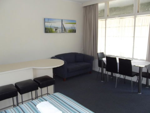 Guichen Bay Motel - Australian Directory 8