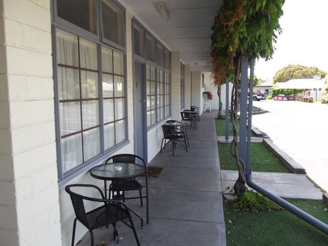 Guichen Bay Motel - Australian Directory 21