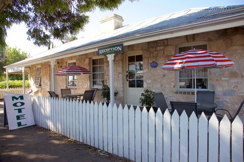 Guichen Bay Motel - Australian Directory 12