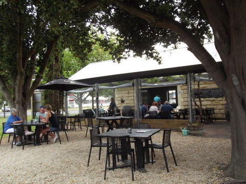 Guichen Bay Motel - Australian Directory 4